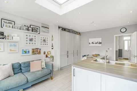 56 Wimbledon Road, London, SW17 0UJ