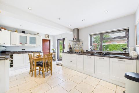 4 bedroom detached house for sale, Wolseley Road, Gloucester, Gloucestershire, GL2