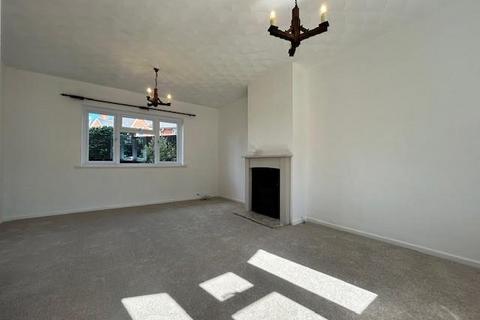 3 bedroom semi-detached house for sale, Eastern Avenue South, Northampton NN2