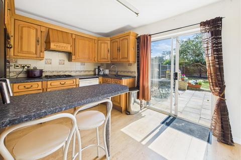 4 bedroom semi-detached house for sale, Second Avenue, Walton-On-Thames