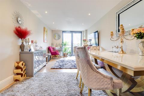 undefined, Leigh Road, Leigh-On-Sea SS9