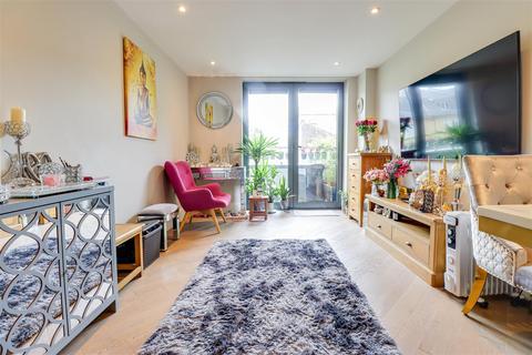undefined, Leigh Road, Leigh-On-Sea SS9
