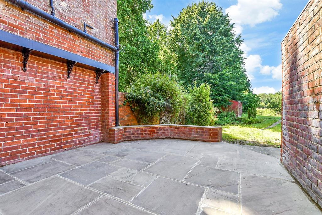 Patio / Decking