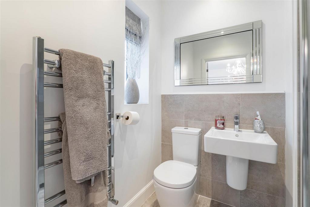 Master Bedroom Ensuite