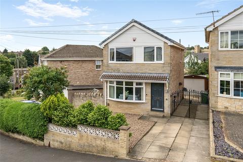 3 bedroom detached house for sale, Kirklees Drive, Farsley, Leeds, West Yorkshire