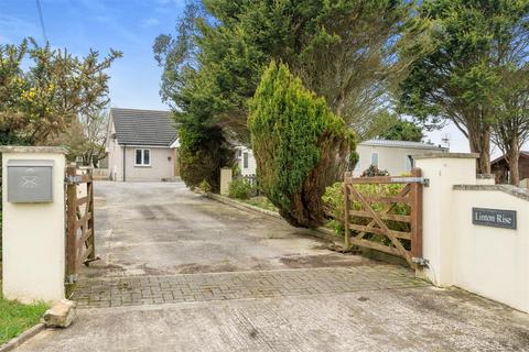 undefined, Summercourt TR8