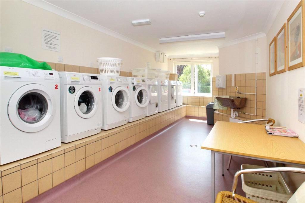 Communal Laundry Roo