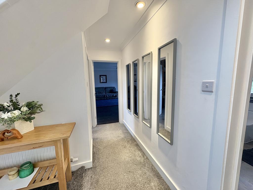 Landing/ Hall