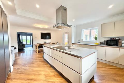 undefined, Llanybri, Carmarthen SA33