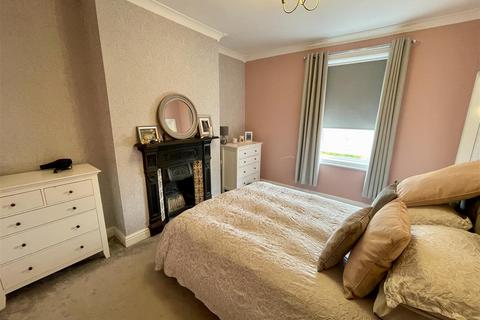 4 bedroom terraced house for sale, South Terrace, Darlington