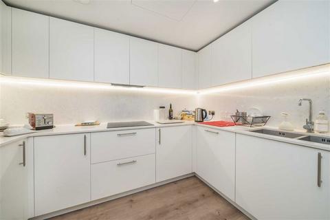 2 bedroom flat for sale, Lower Teddington Road, Kingston Upon Thames KT1