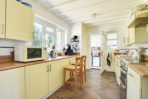 20 Third Avenue, Bexhill-on-sea, TN40 2PG