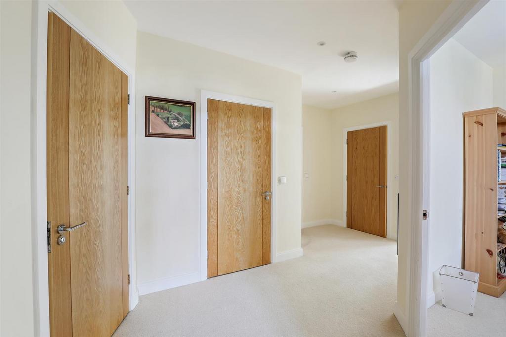 10-c1c1 CT MCSR Flat 58 Watson Place 61 (1).JPG