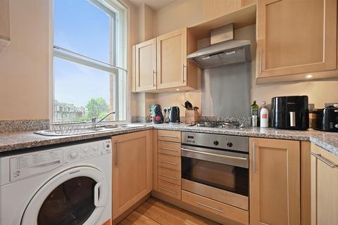 1 bedroom flat for sale, Finchley Road, London NW3