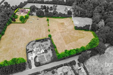 4 bedroom detached house for sale, Woodhill Road, Chelmsford CM3