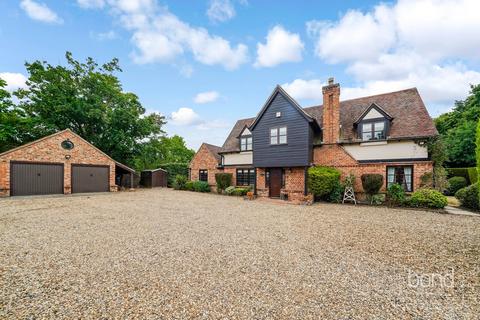 4 bedroom detached house for sale, Woodhill Road, Chelmsford CM3