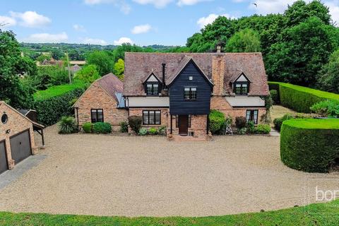 4 bedroom detached house for sale, Woodhill Road, Chelmsford CM3