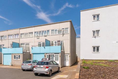 1 Lindsey Close, Mitcham, CR4 1XQ