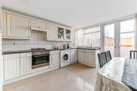 1 Lindsey Close, Mitcham, CR4 1XQ