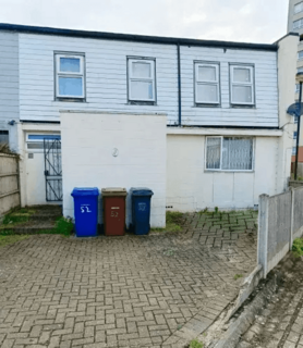 1 bedroom in a house share to rent, Hobart road, Tilbury, Essex, RM18