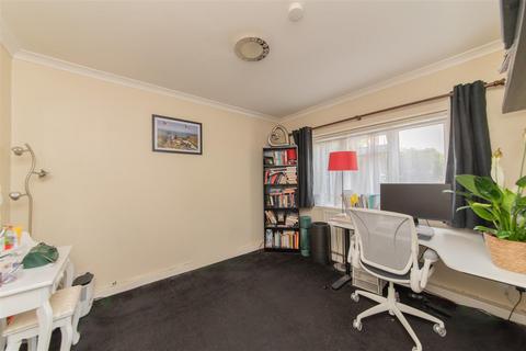 undefined, Claire Court, Woodside Park