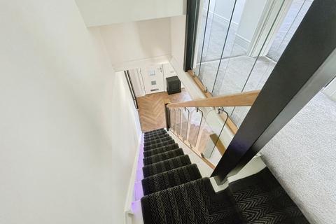 8 Ashover Road, Birmingham, B44 9BA
