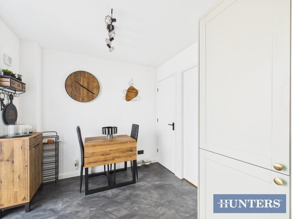 DINING AREA .jpg