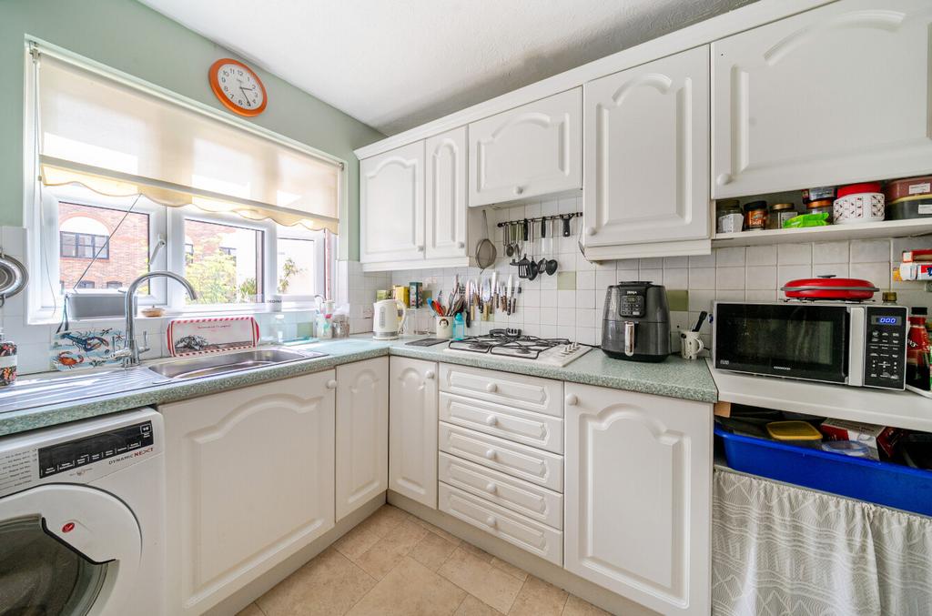 1315502-9-6877aeb...