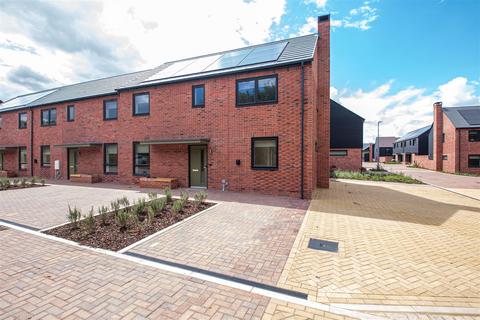 3 bedroom semi-detached house to rent, ONE MONTH RENT FREE - Shenley Wood, Milton Keynes