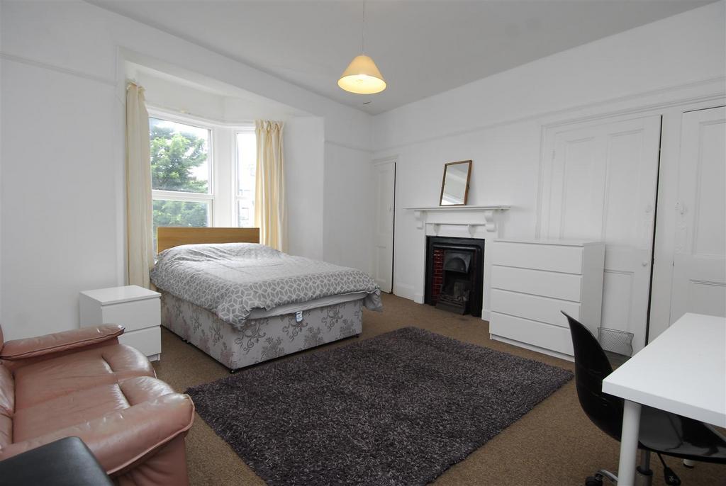 70 Lisson Grove R2004.JPG