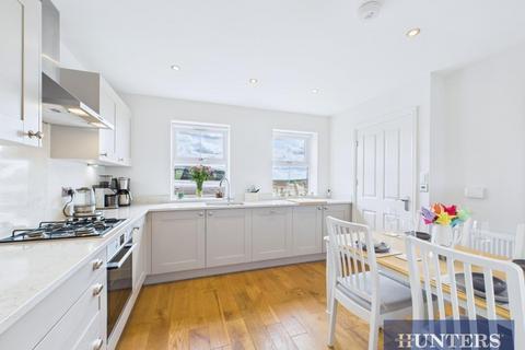 3 bedroom semi-detached house for sale, Banks Close, Bridlington, Yorkshire