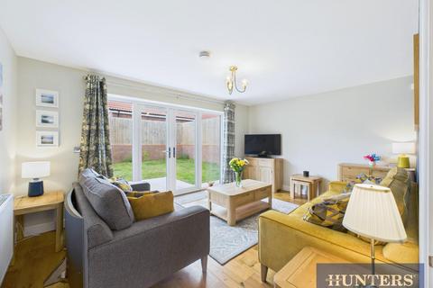 3 bedroom semi-detached house for sale, Banks Close, Bridlington, Yorkshire