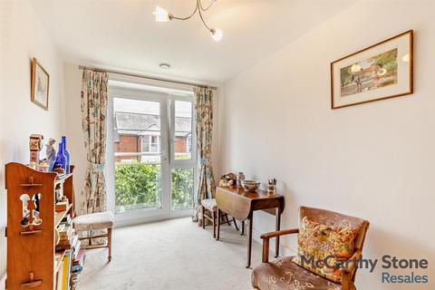 1 bedroom apartment for sale, Park House, Old Park Road, Hitchin