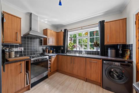 3 bedroom house for sale, Merrow Lane, Guildford