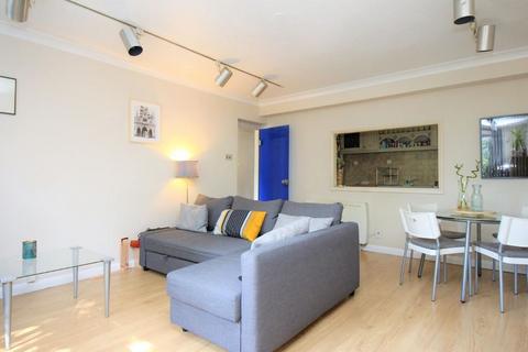 2 bedroom flat to rent, West Hill, Putney, London