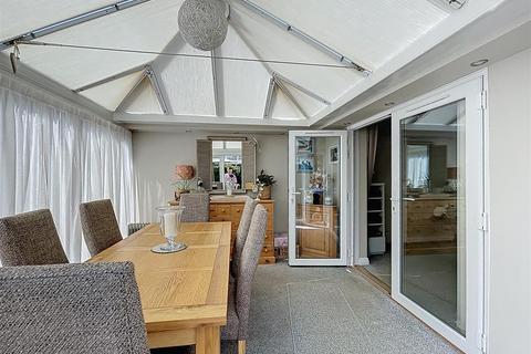 40 Frythe Close, Kenilworth, CV8 2SY