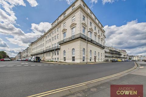2 bedroom flat for sale, Esplanade, Scarborough YO11