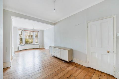 15 Grosvenor Road, Brentford, TW8 0NW