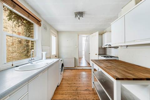 15 Grosvenor Road, Brentford, TW8 0NW