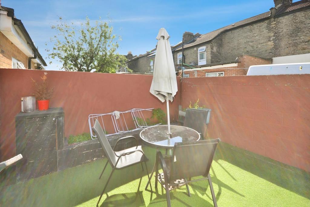 Dc5c62a9-PHOTO-2025-07-21-14-17-56 20 281 29.jpg