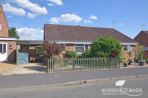 2 bedroom semi-detached bungalow for sale, Sandringham Drive, King's Lynn PE31