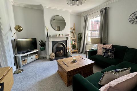 2 bedroom flat for sale, Witley
