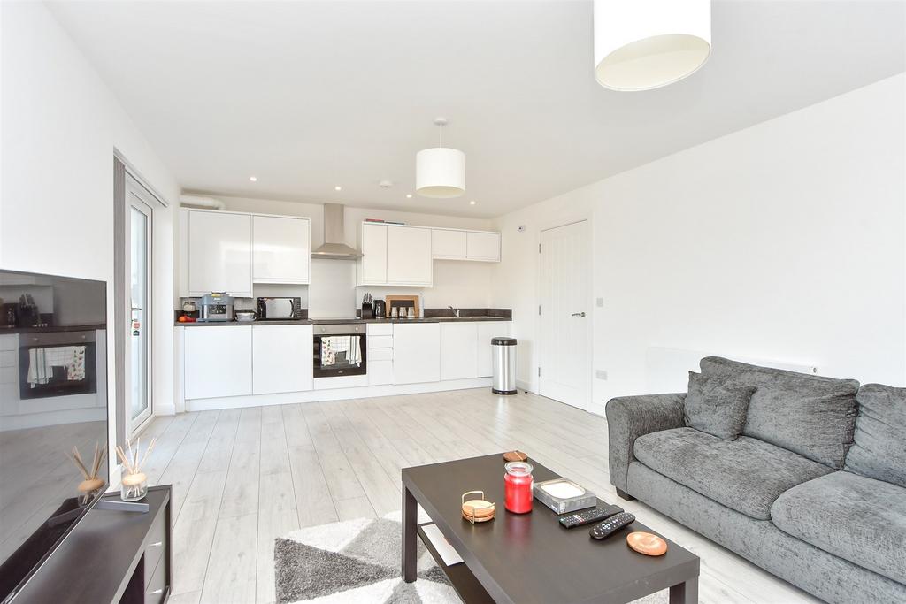 Kitchen/ Living Area