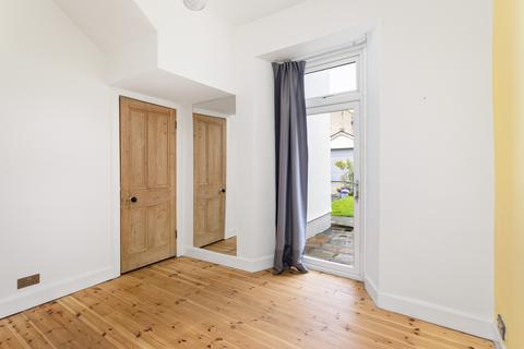 60 Main Street, Roslin, EH25 9LS