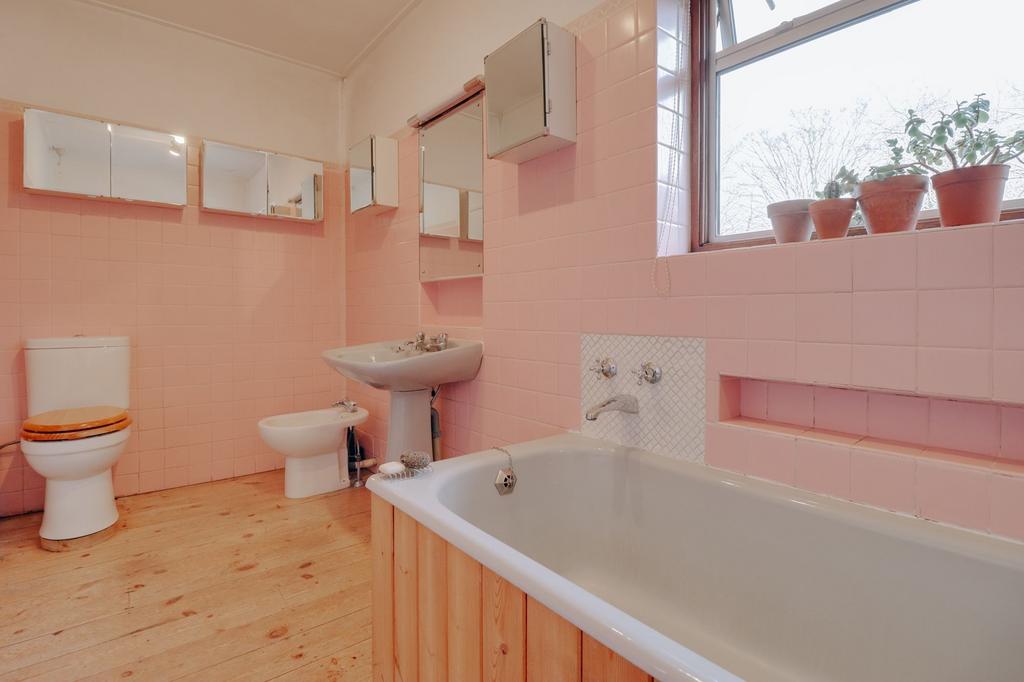 Family bathroom