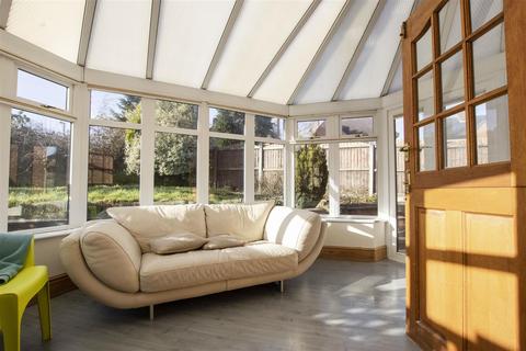 1 bedroom house to rent, Holywell Lane, Rednal B45