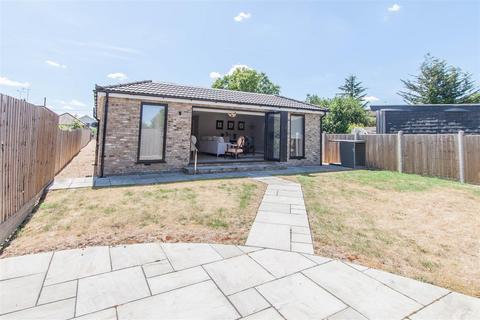 3 bedroom detached bungalow for sale, Peartree Lane, Doddinghurst, Brentwood