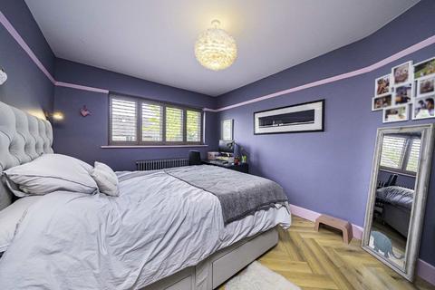 29 Mill Road, Twickenham, TW2 5HA