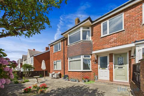 Caryl Road,  Lytham St. Annes, FY8