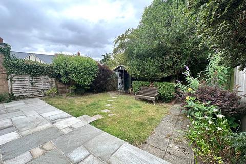 undefined, Dudley Close, Bovingdon HP3